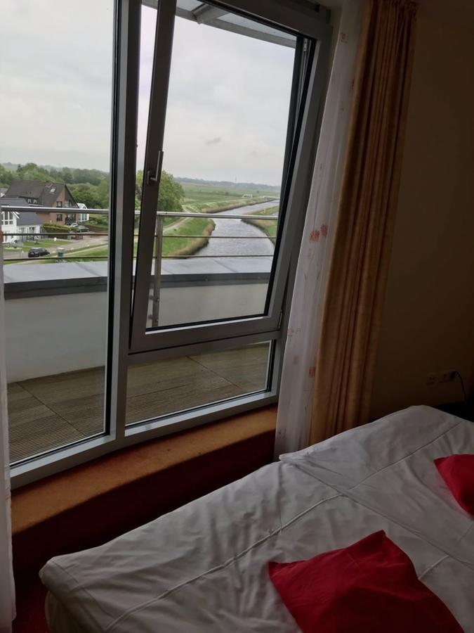 Nordseehotel Benser Hof Am Hafen Bensersiel Exterior foto